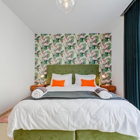Colorful & Spacious Home With Yard - Close To Xemxija Bay St. Paul's Bay Exterior foto