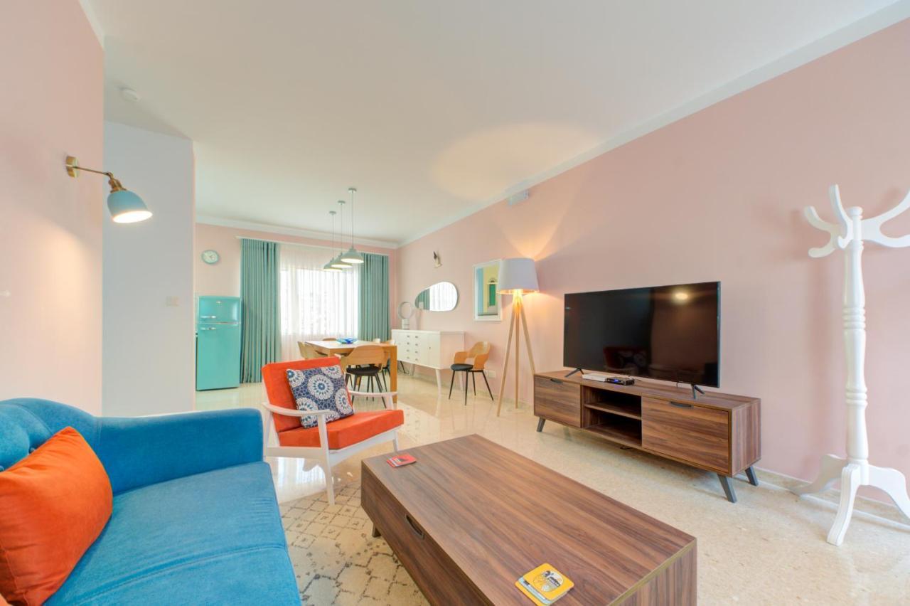 Colorful & Spacious Home With Yard - Close To Xemxija Bay St. Paul's Bay Exterior foto
